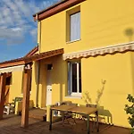 Privee Avec Jardin Homestay