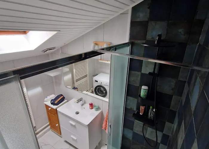 Privee Avec Jardin Homestay